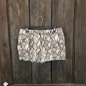 New York & Co Chino shorts